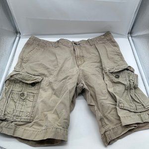 EUC Mens G & M Khaki Cargo Shorts Tan 36  Bottoms Like New